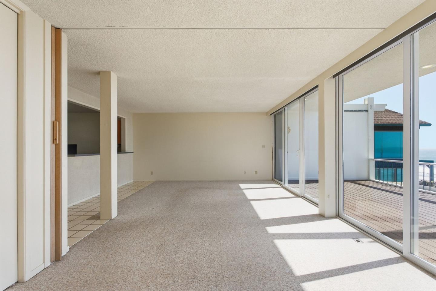 300 Oceanview DR 302