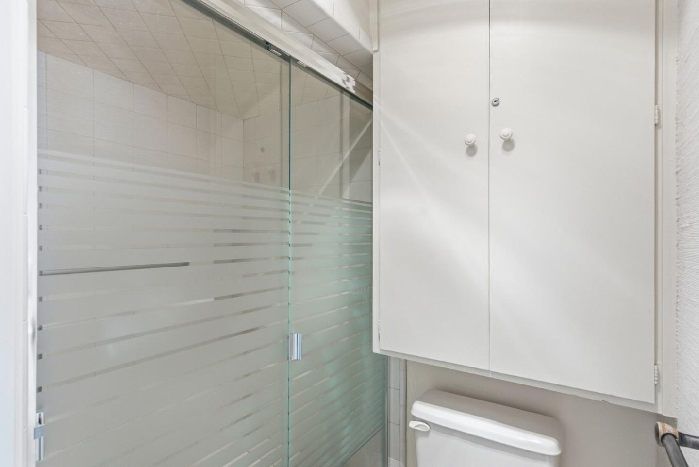 300 Oceanview DR 302
