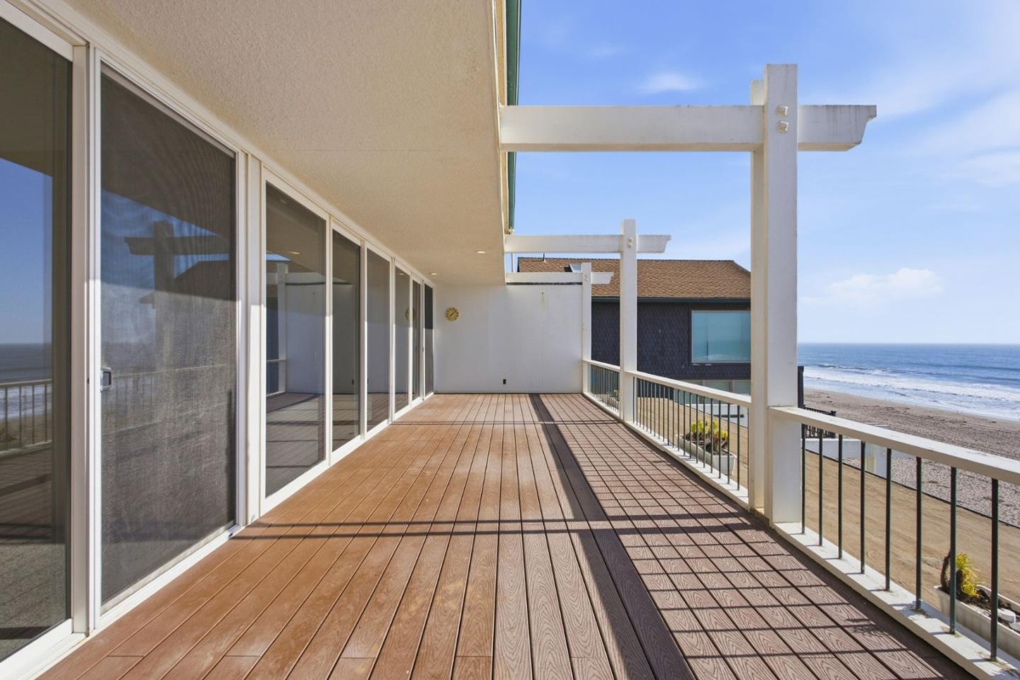 300 Oceanview DR 302