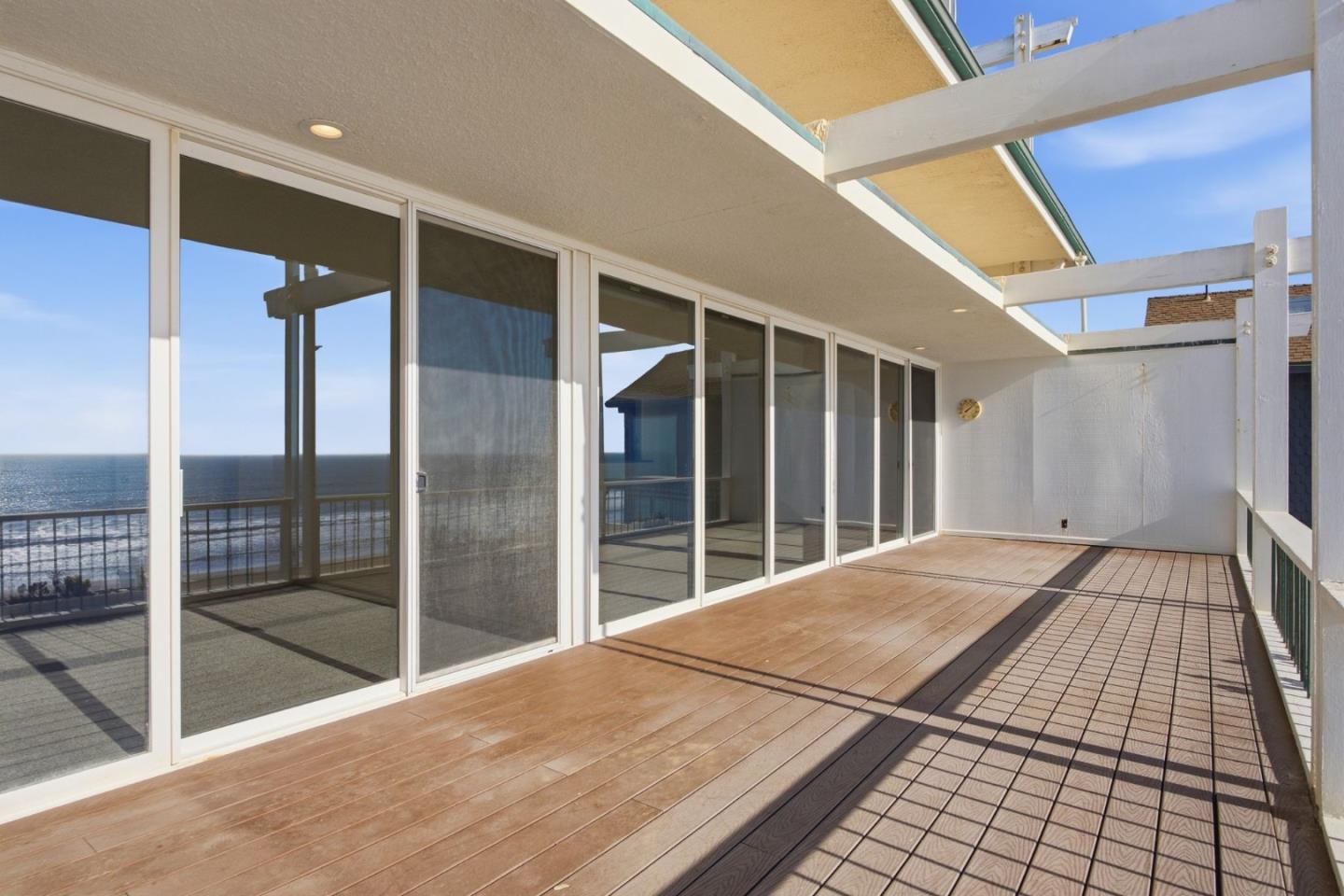 300 Oceanview DR 302