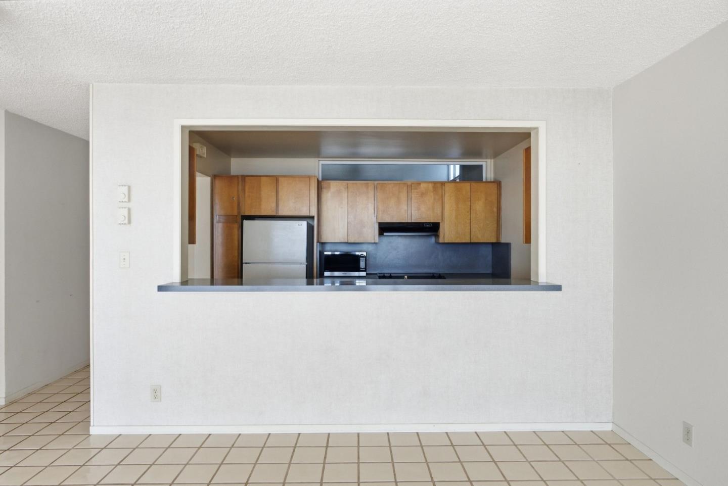 300 Oceanview DR 302