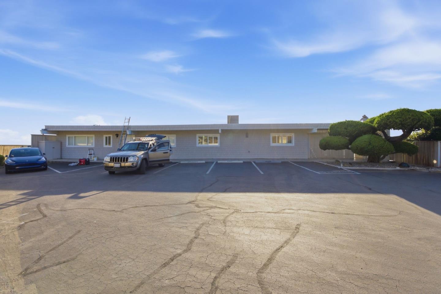 300 Oceanview DR 302