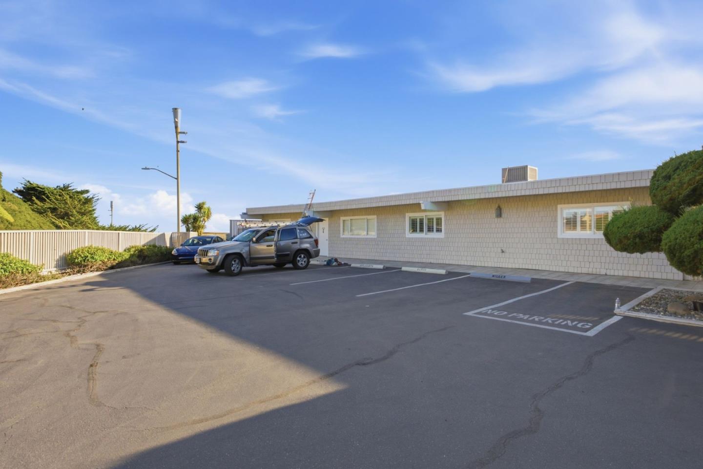 300 Oceanview DR 302