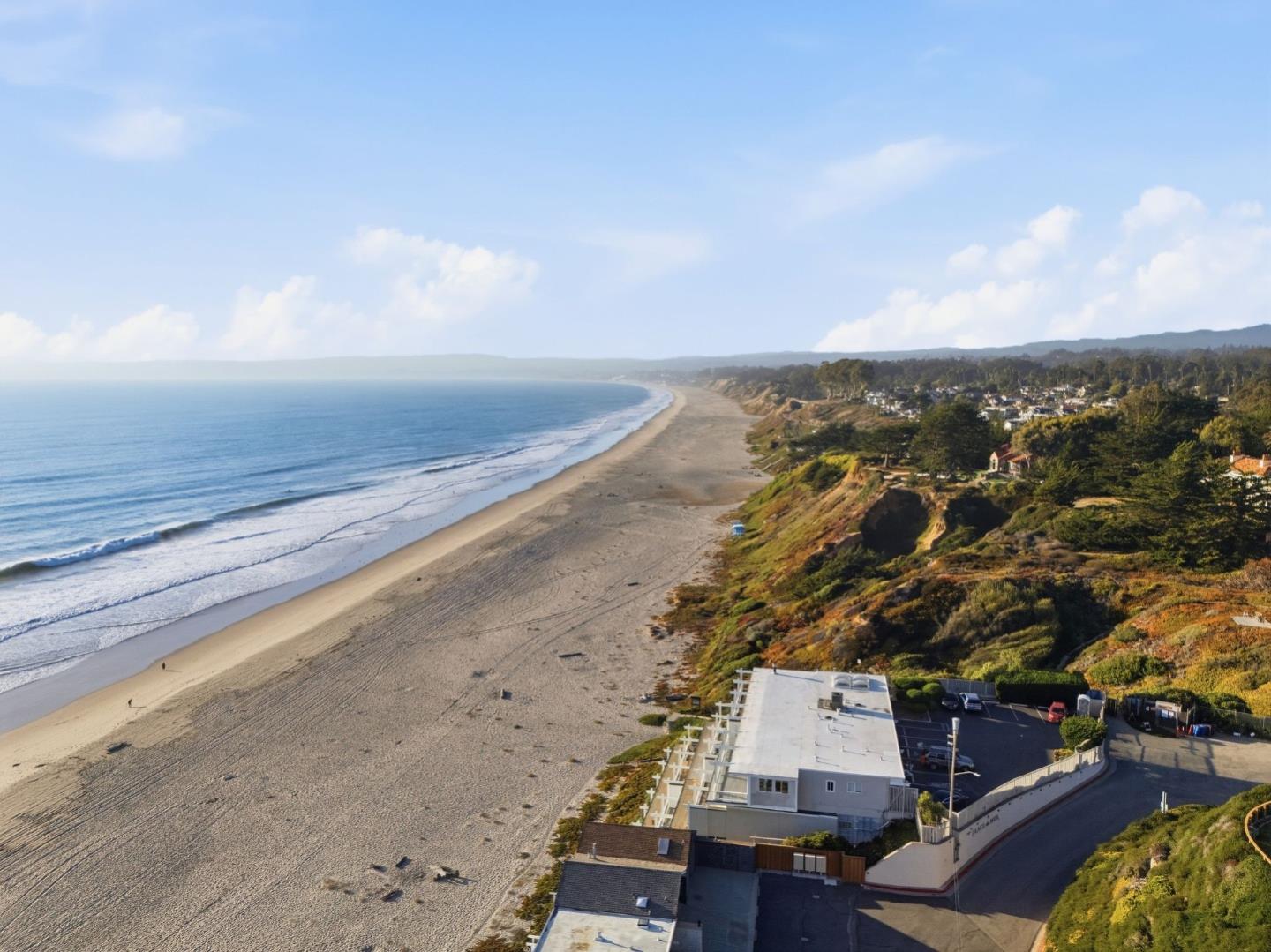 300 Oceanview DR 302