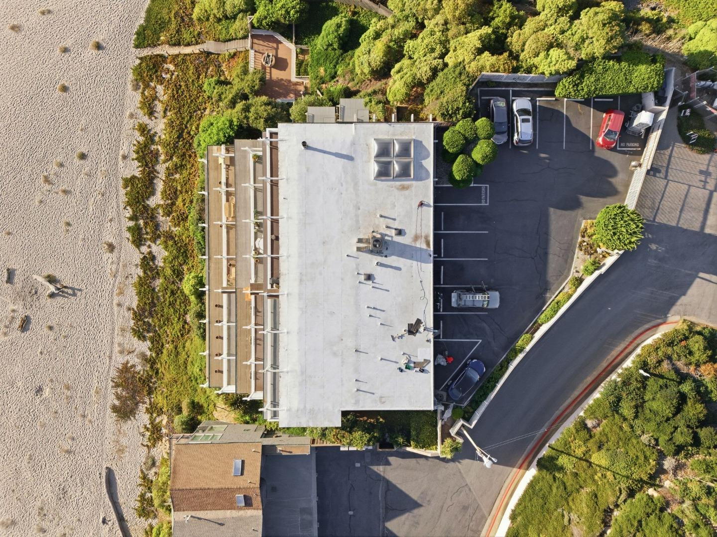 300 Oceanview DR 302
