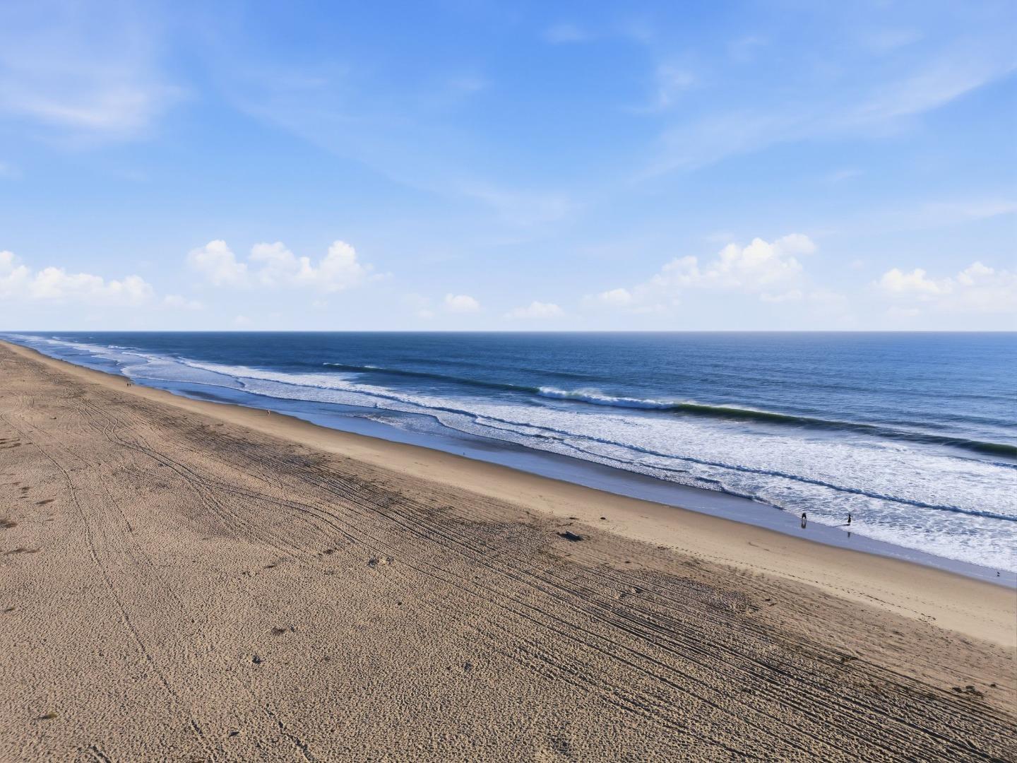 300 Oceanview DR 302