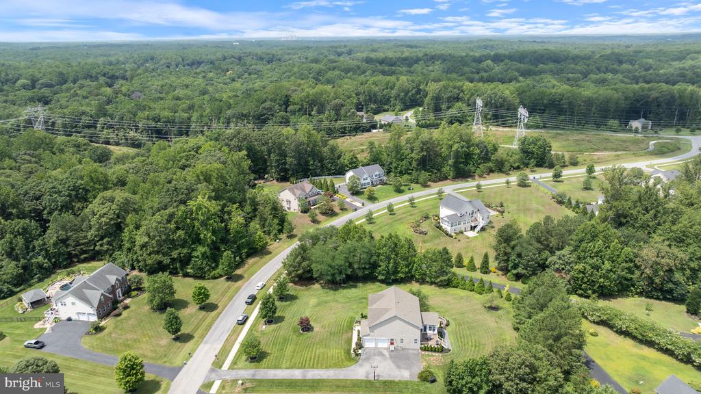 3227 HUNTSMAN DRIVE