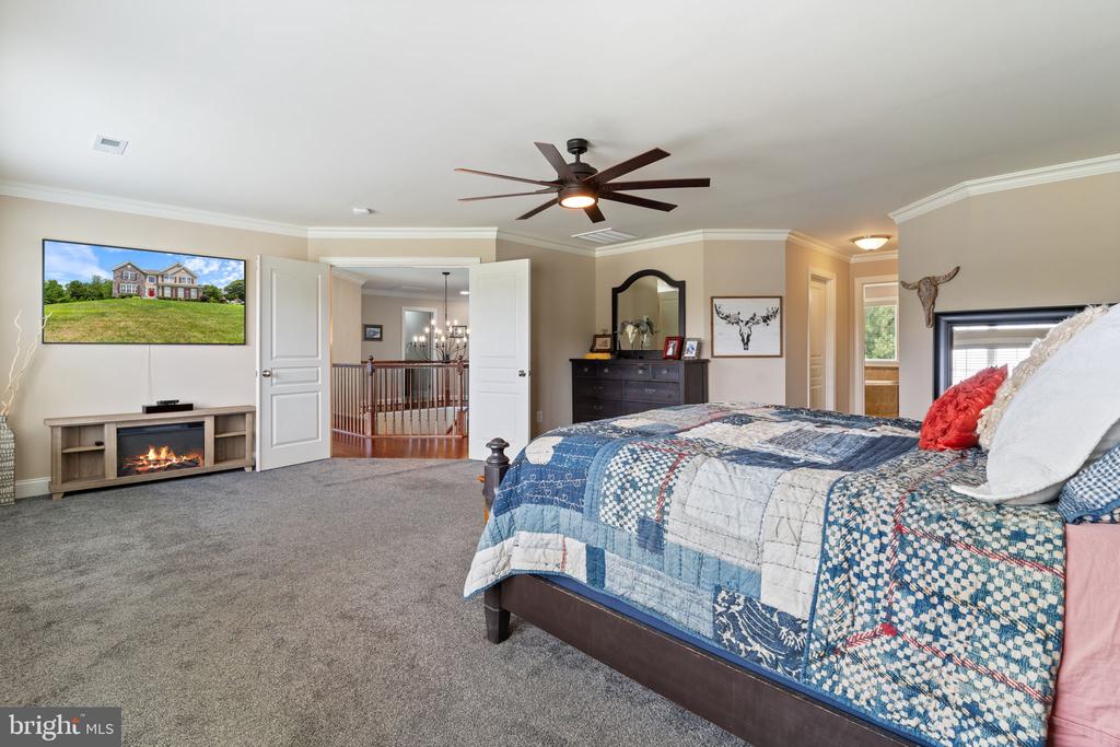 3227 HUNTSMAN DRIVE