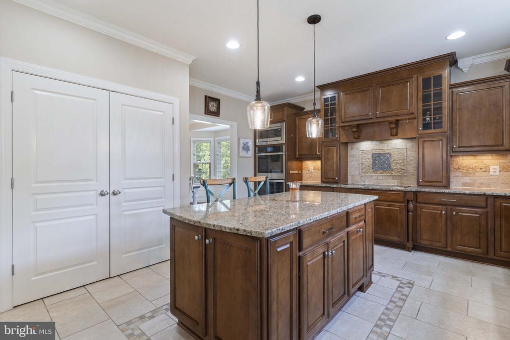 3227 HUNTSMAN DRIVE