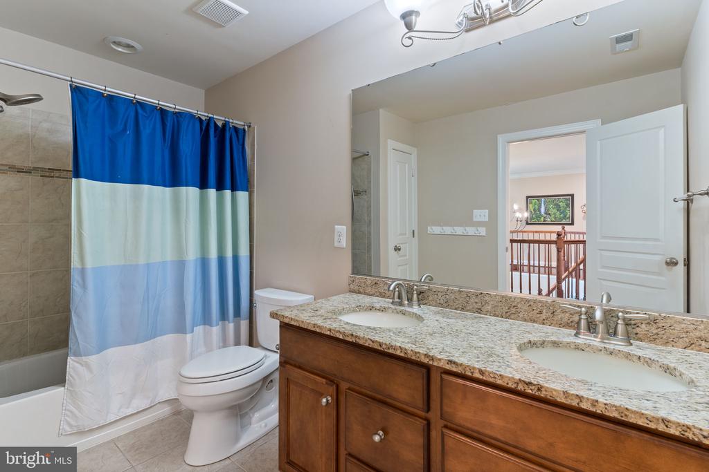3227 HUNTSMAN DRIVE