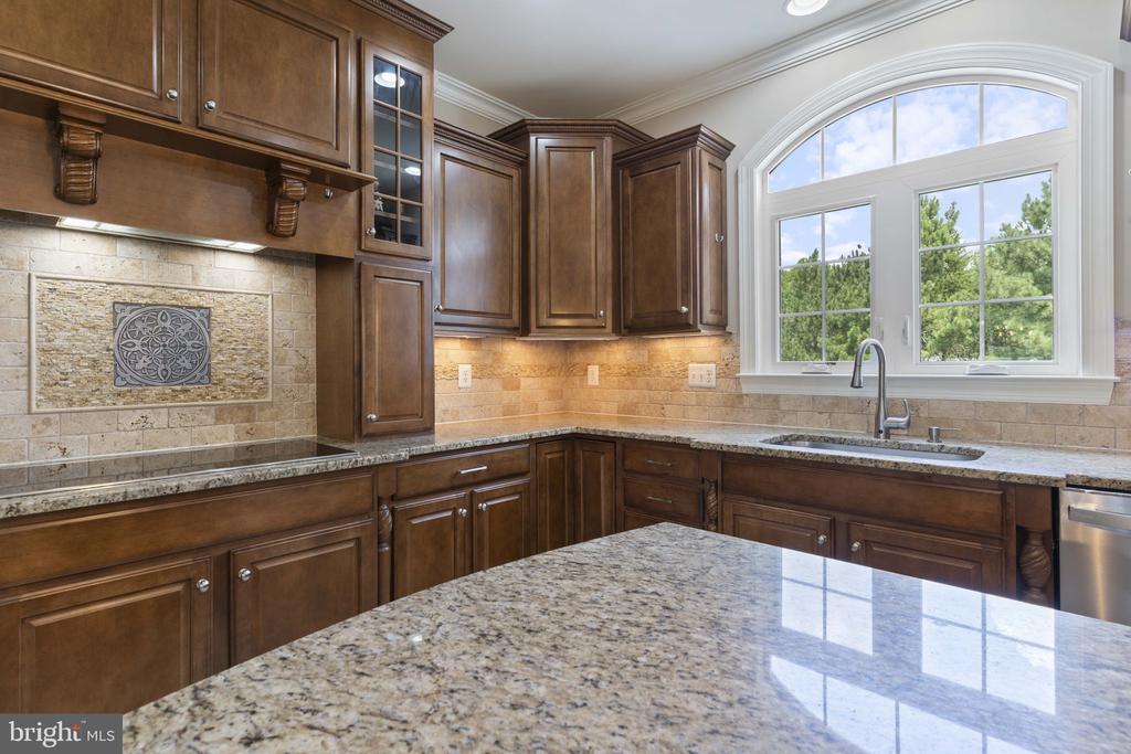 3227 HUNTSMAN DRIVE