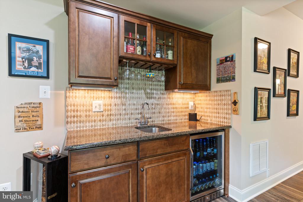 3227 HUNTSMAN DRIVE