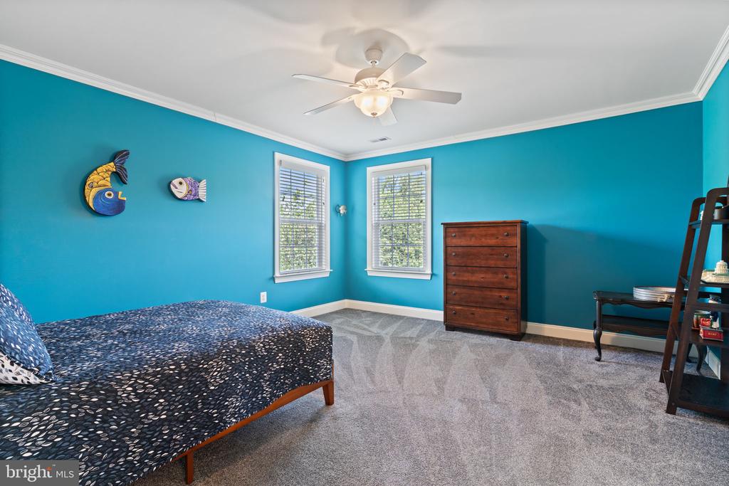 3227 HUNTSMAN DRIVE