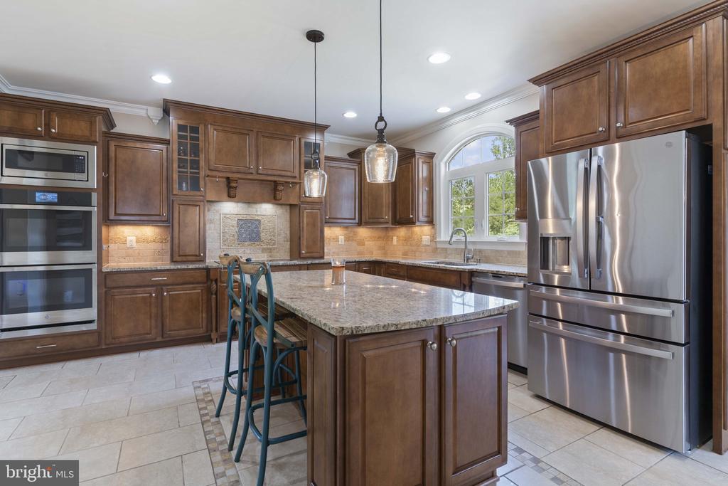 3227 HUNTSMAN DRIVE