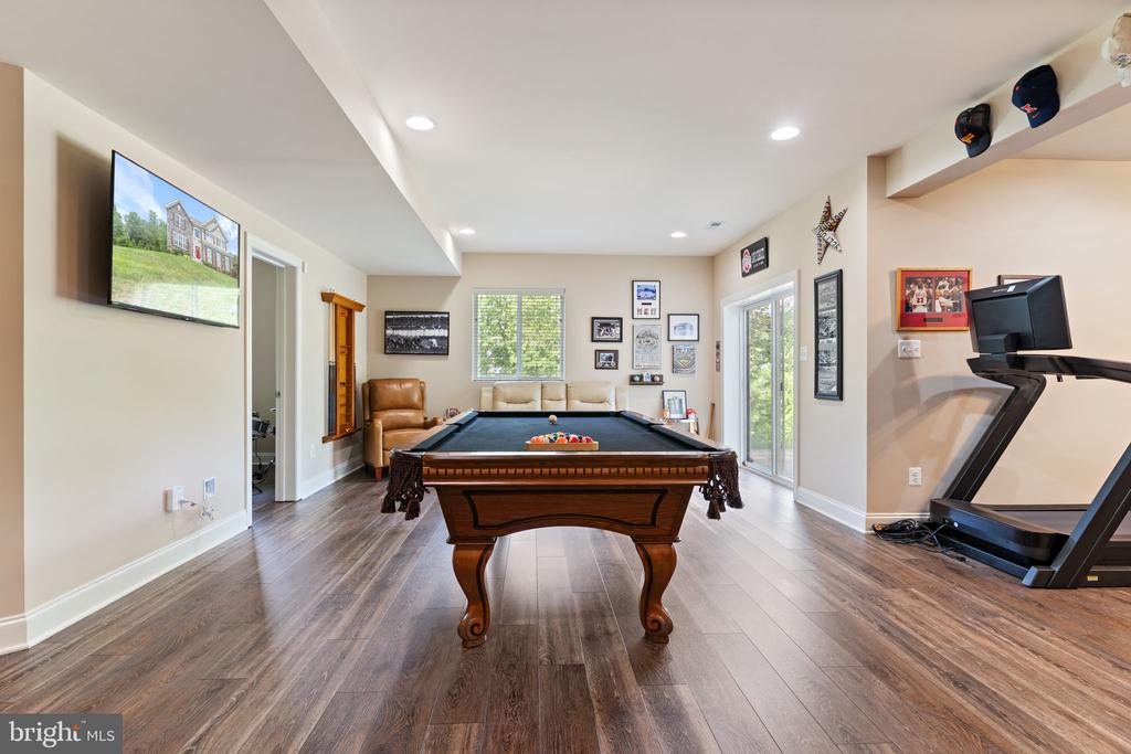 3227 HUNTSMAN DRIVE
