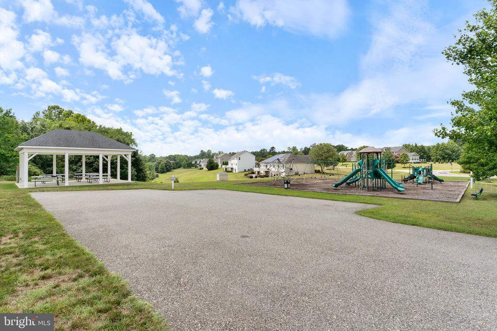 3227 HUNTSMAN DRIVE