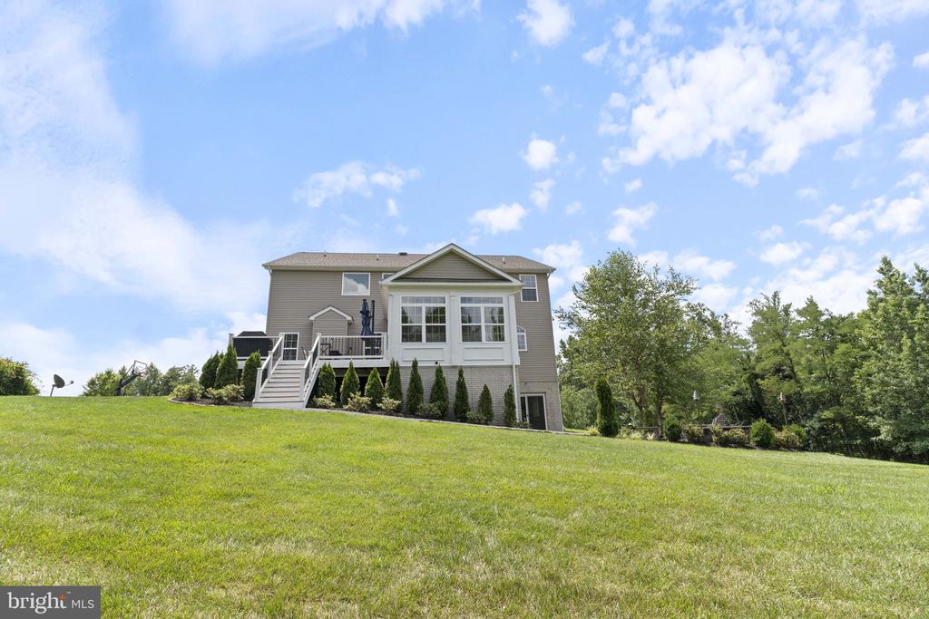 3227 HUNTSMAN DRIVE