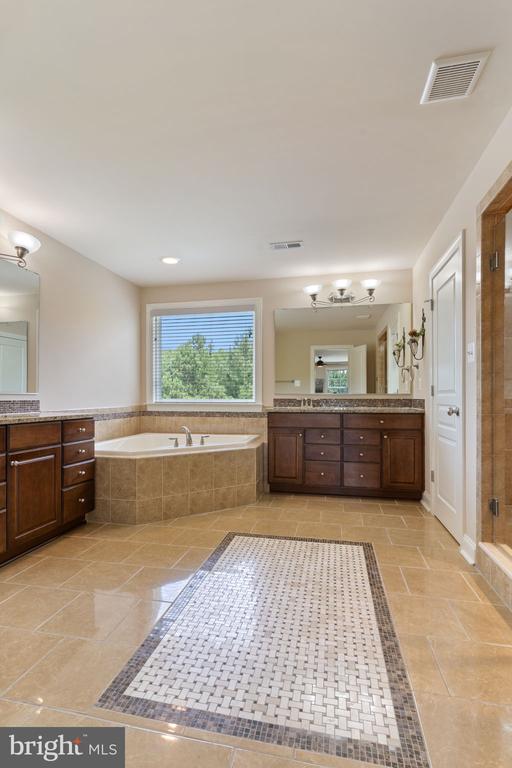 3227 HUNTSMAN DRIVE