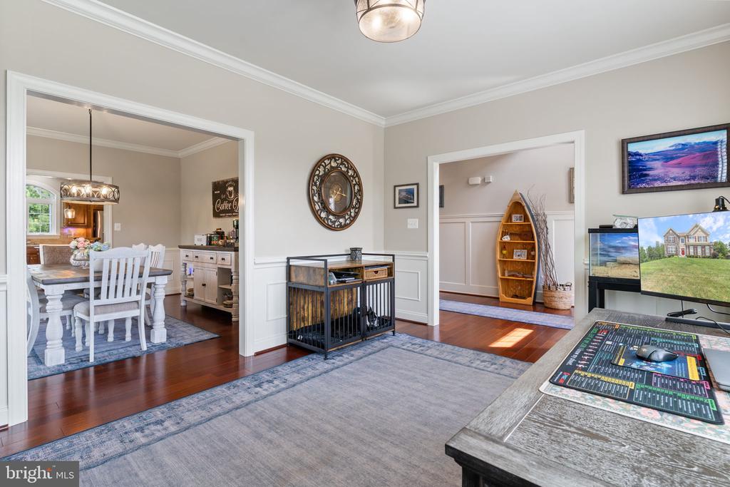 3227 HUNTSMAN DRIVE