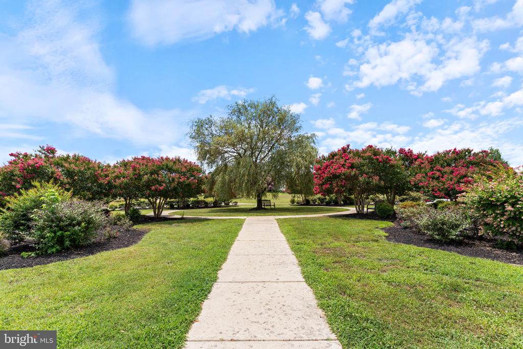 3227 HUNTSMAN DRIVE