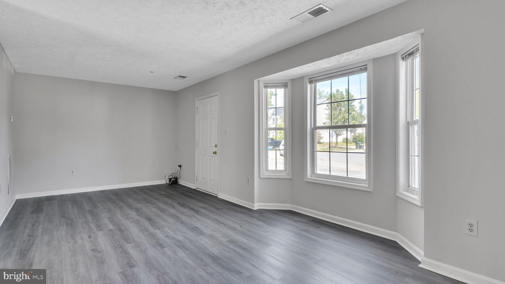 203 Hibiscus Ct