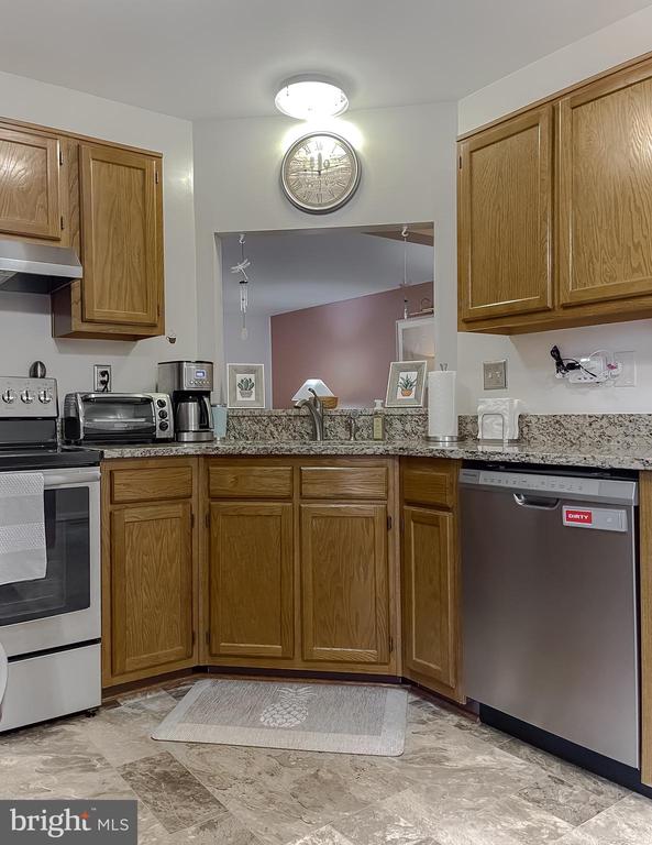 11214-E Heron Pl