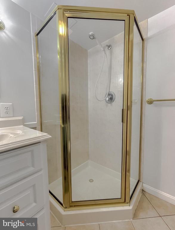 11214-E Heron Pl