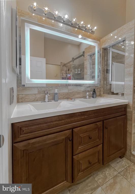 11214-E Heron Pl