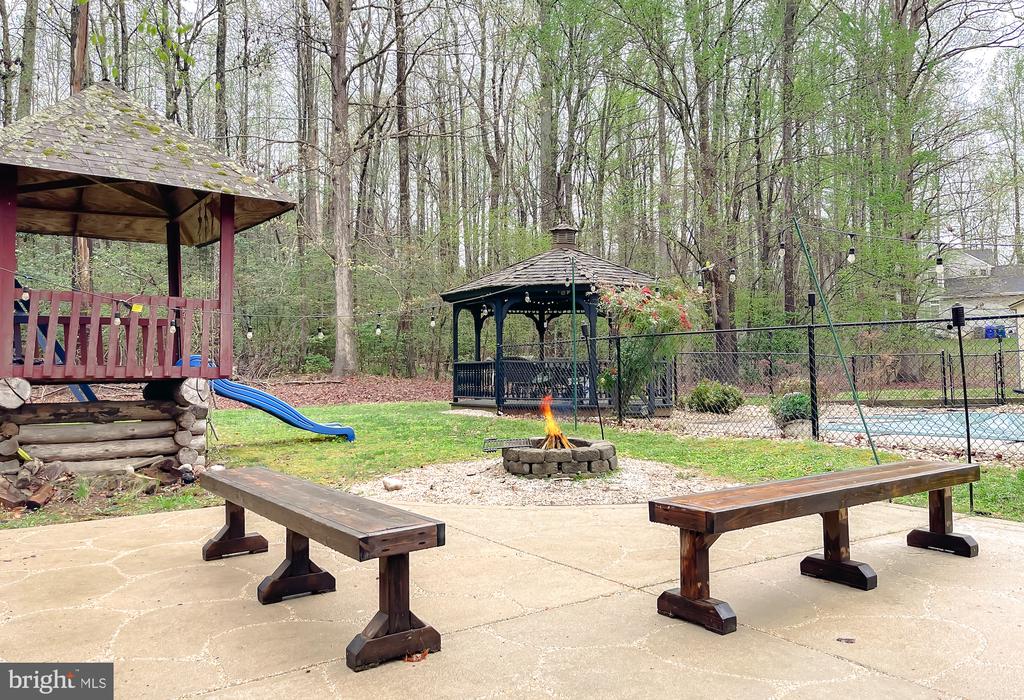 16400 Triple Crown Ct