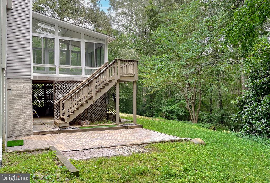 16415 Triple Crown Ct