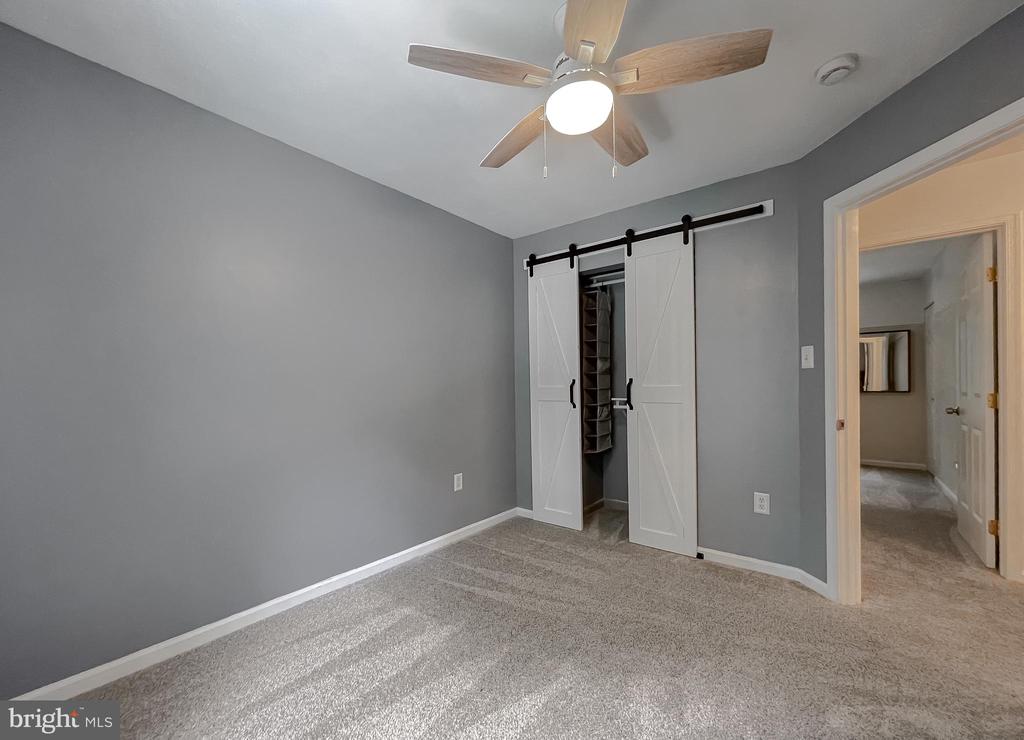 16415 Triple Crown Ct