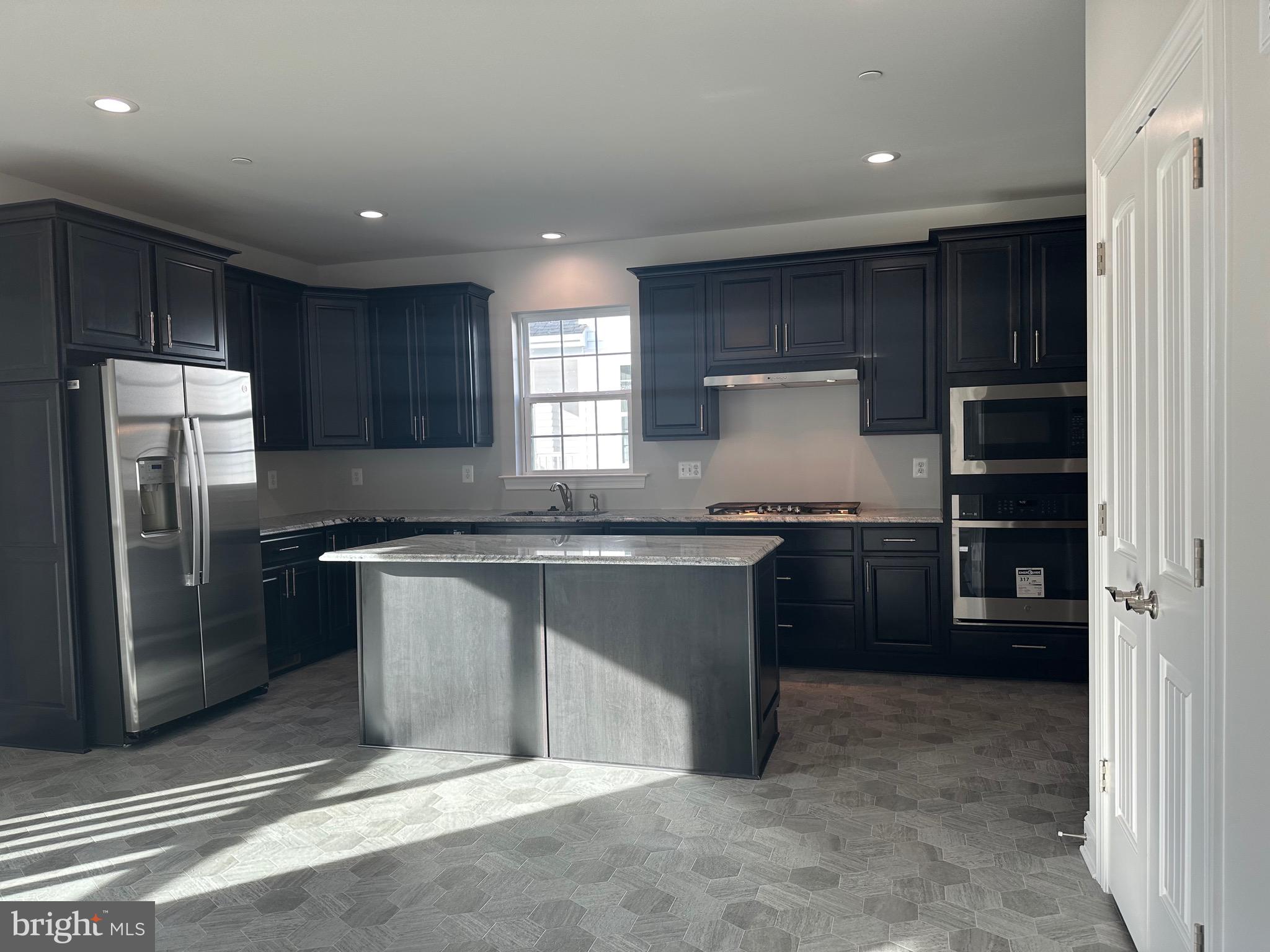 23037 Town Run Dr