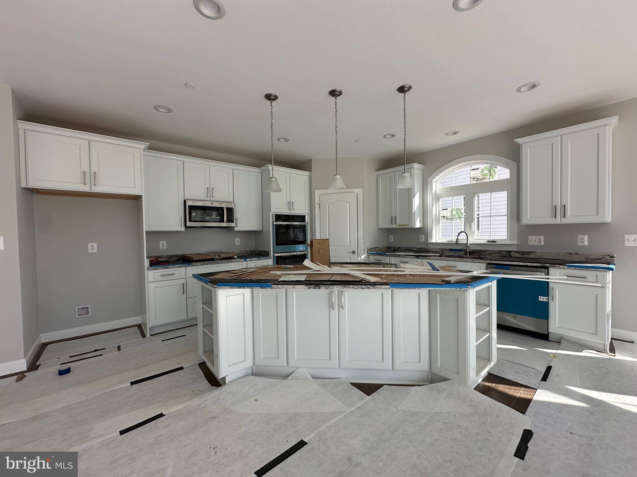 24031 Woodmore Dr