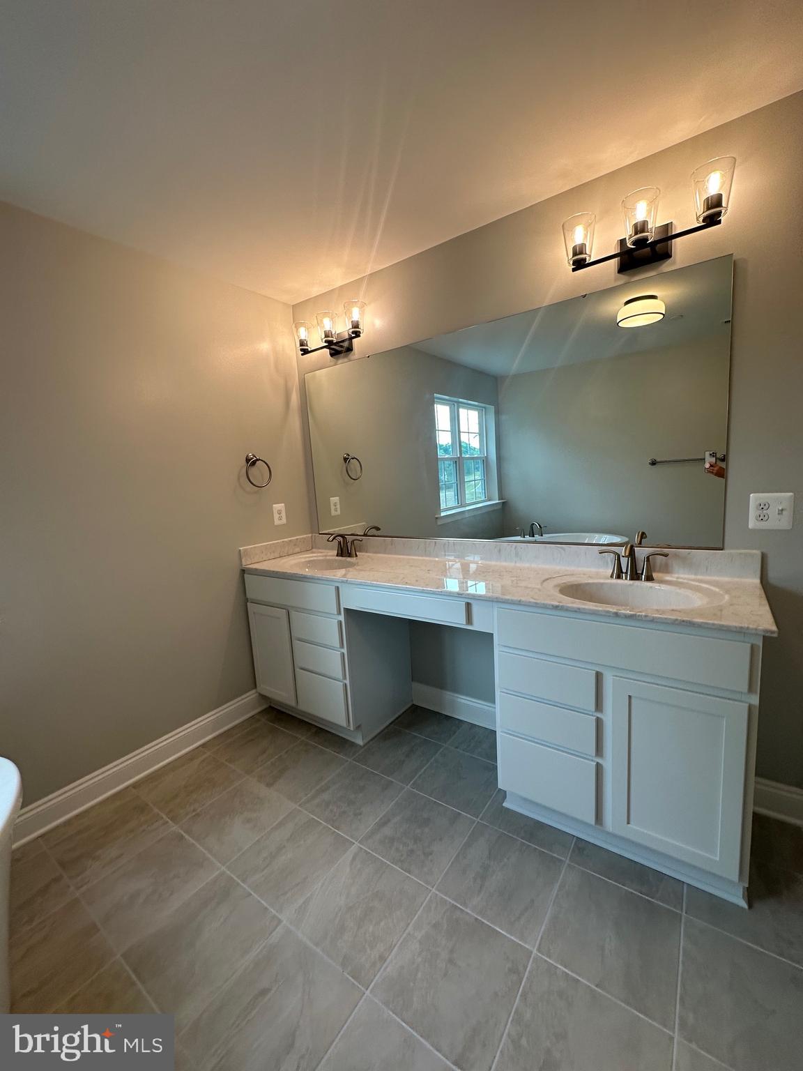 24905 Preston Ct
