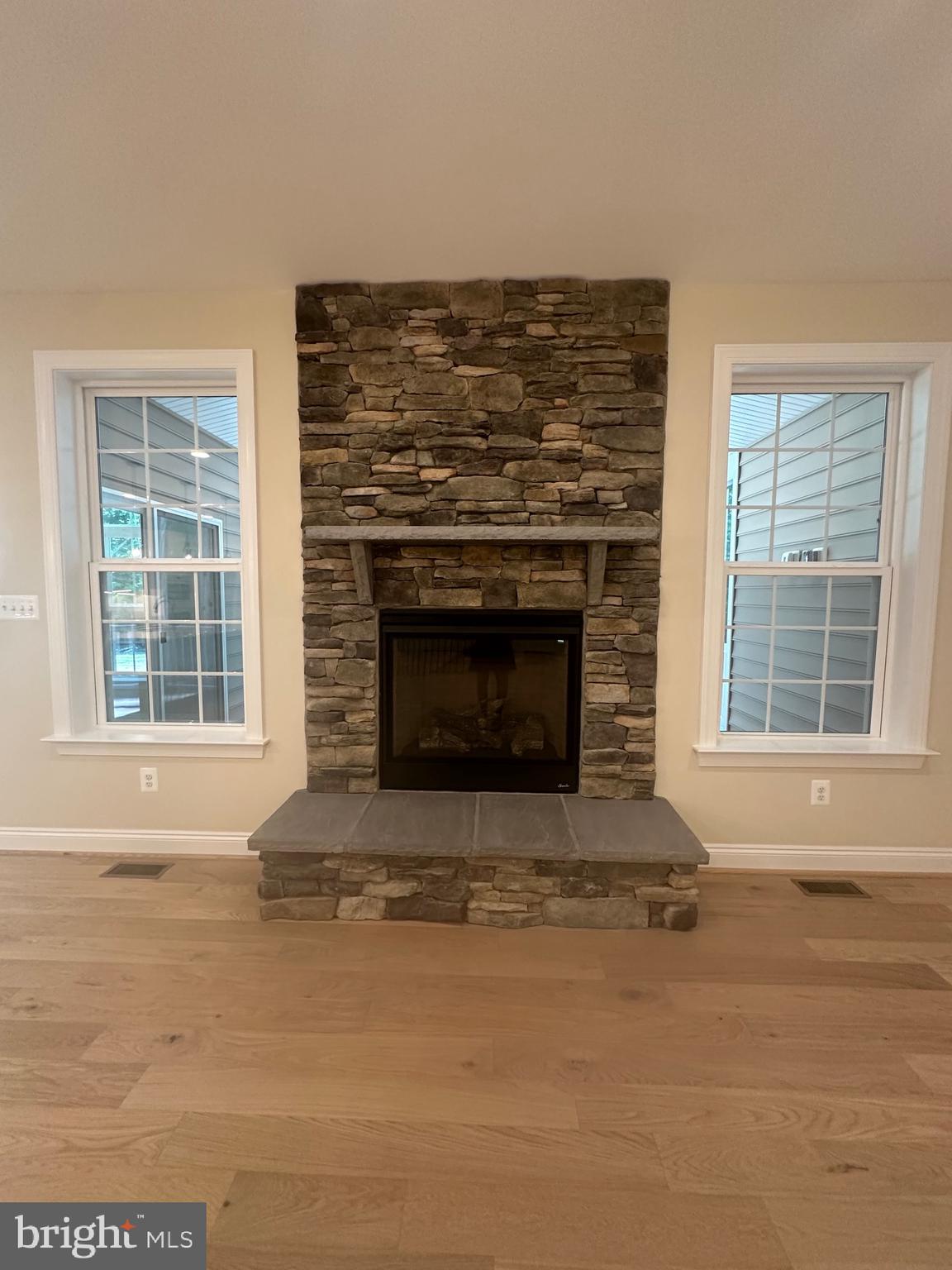 25043 Preston Ct