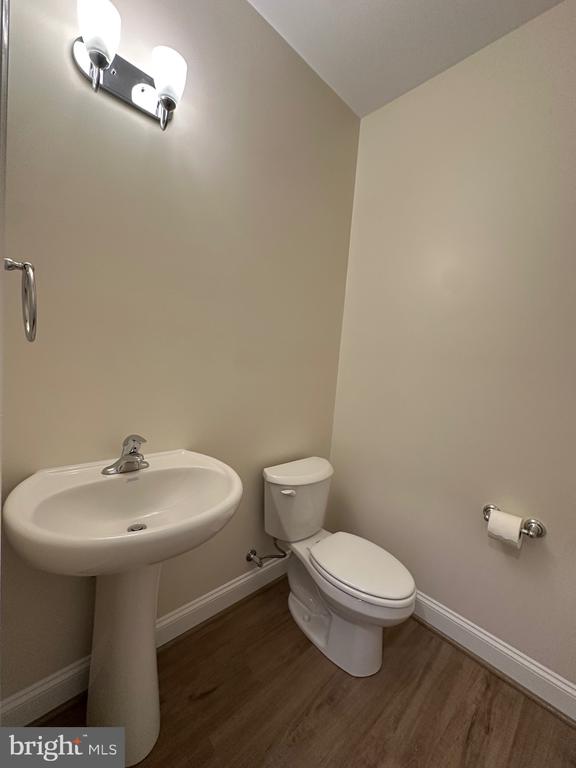42625 Richly Ln