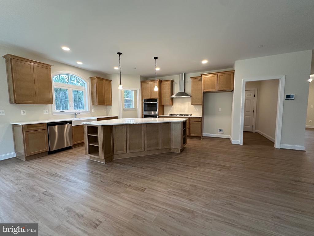 42625 Richly Ln
