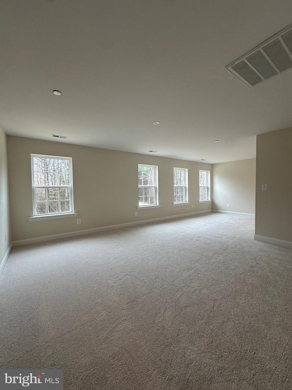 42625 Richly Ln