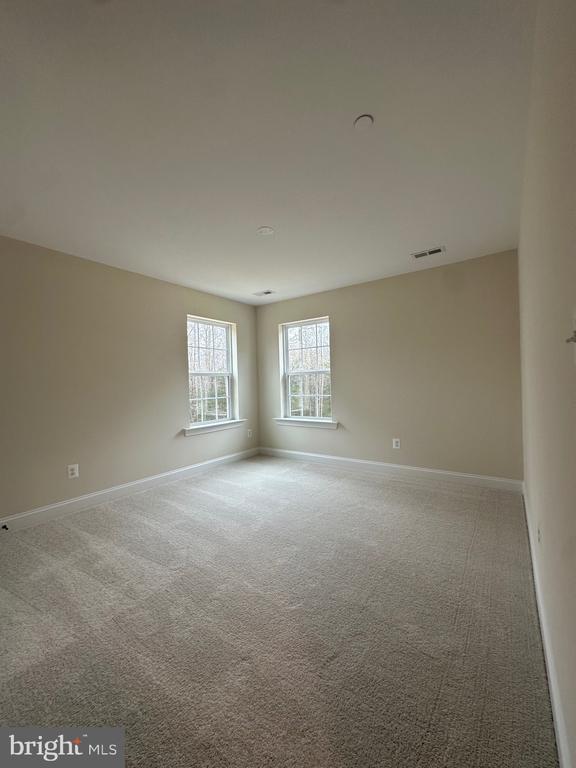 42625 Richly Ln
