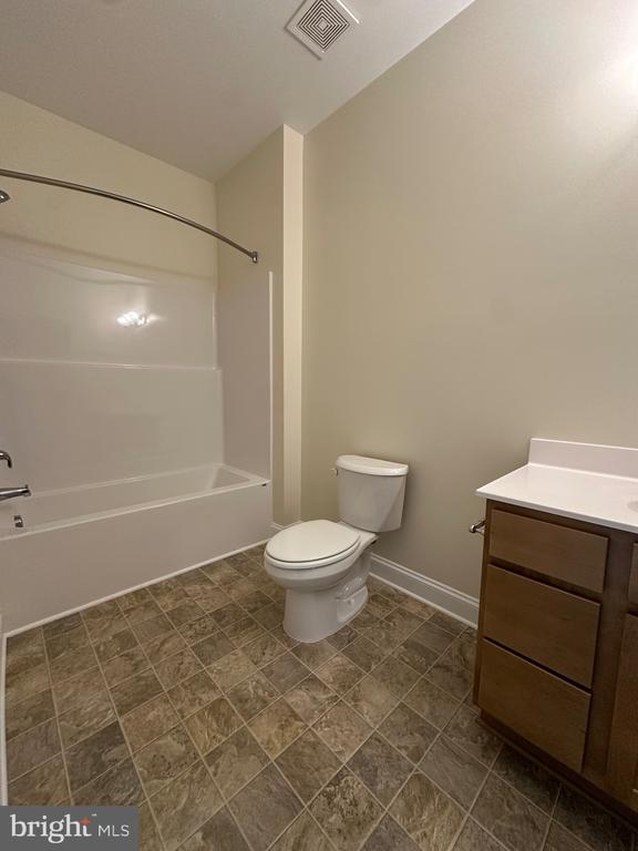 42625 Richly Ln