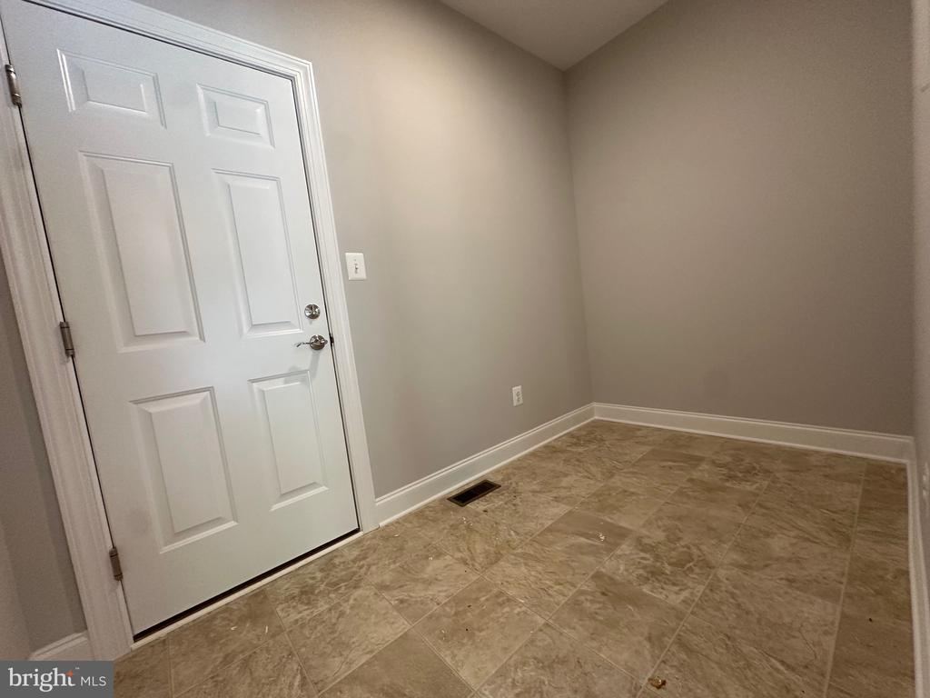 25029 Preston Ct