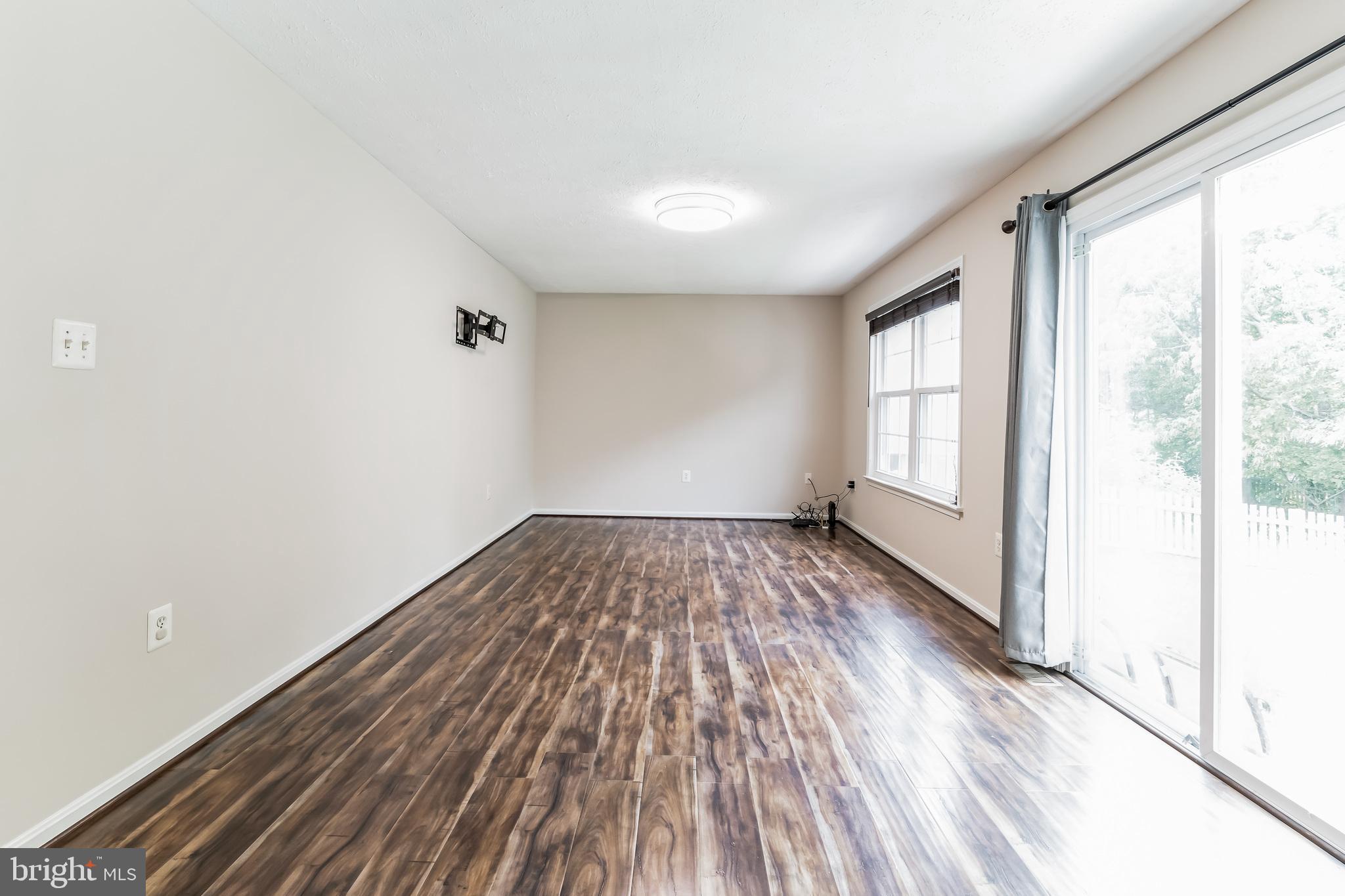 47256 Silver Slate Dr