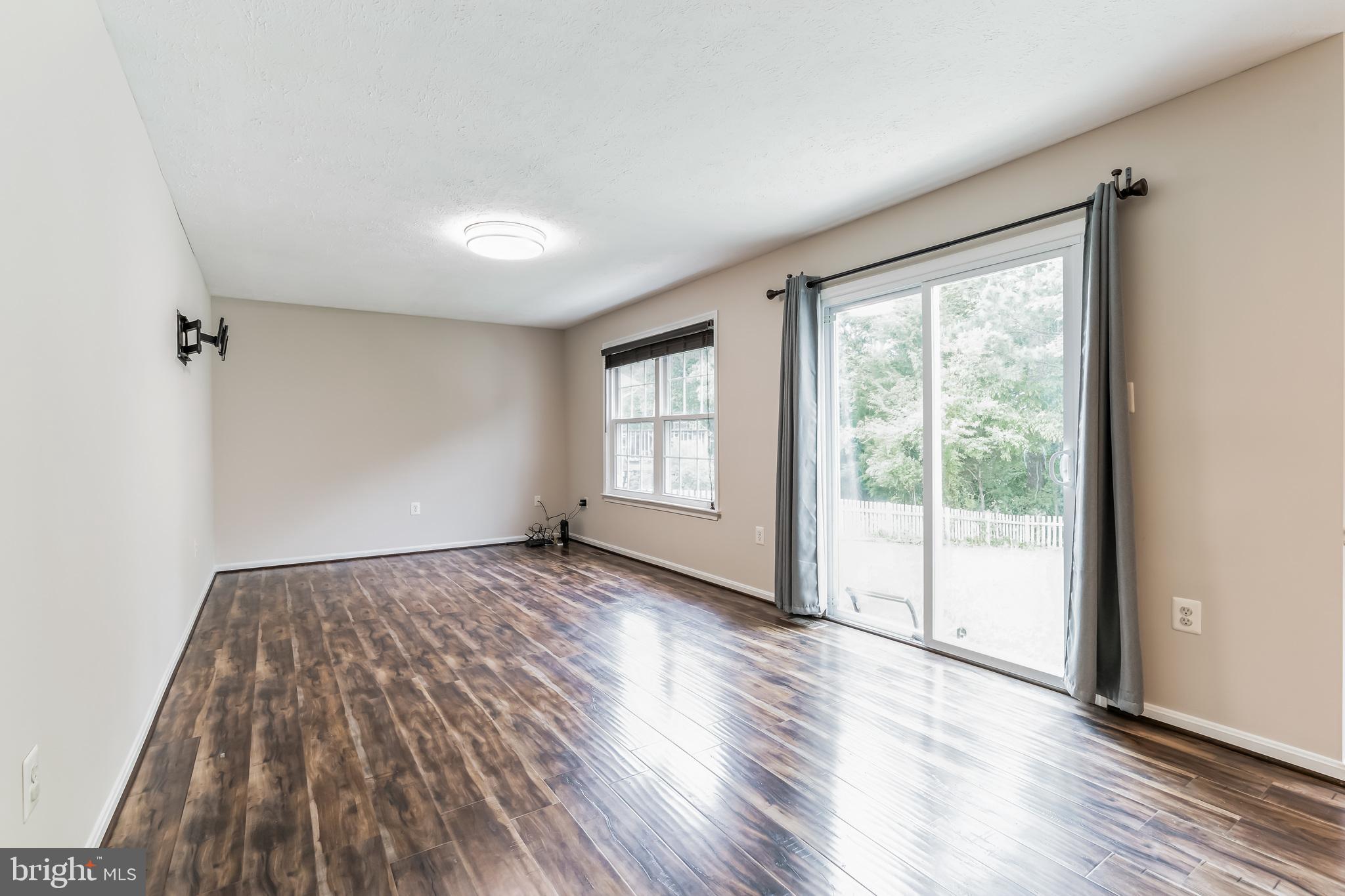 47256 Silver Slate Dr