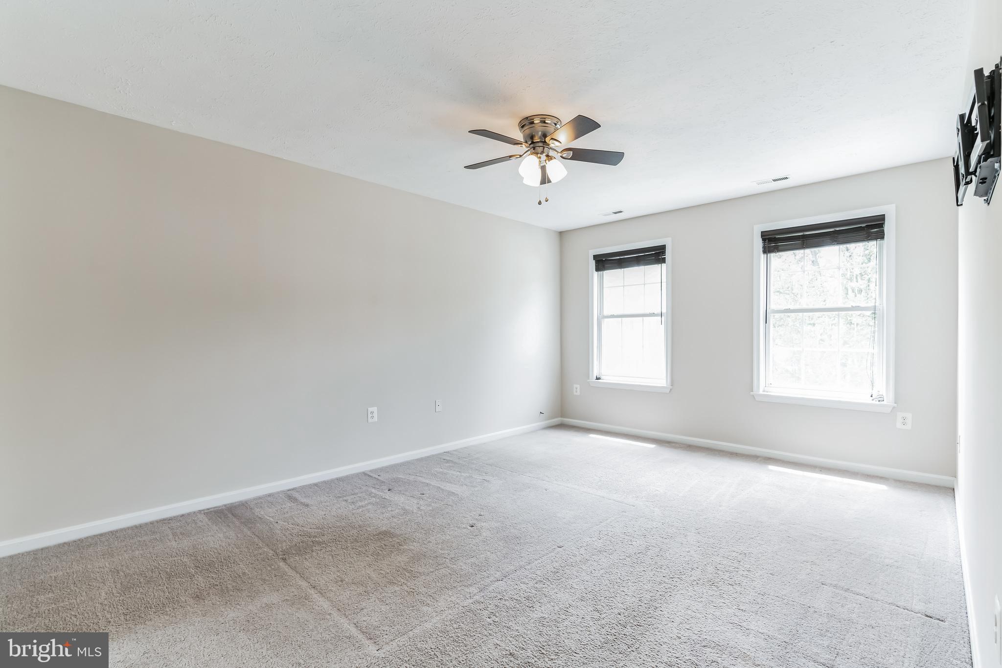 47256 Silver Slate Dr