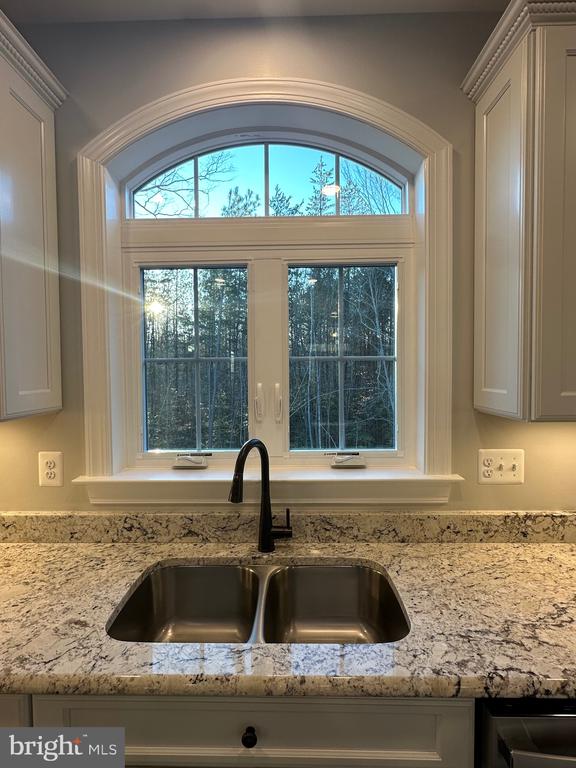 24927 Preston Ct