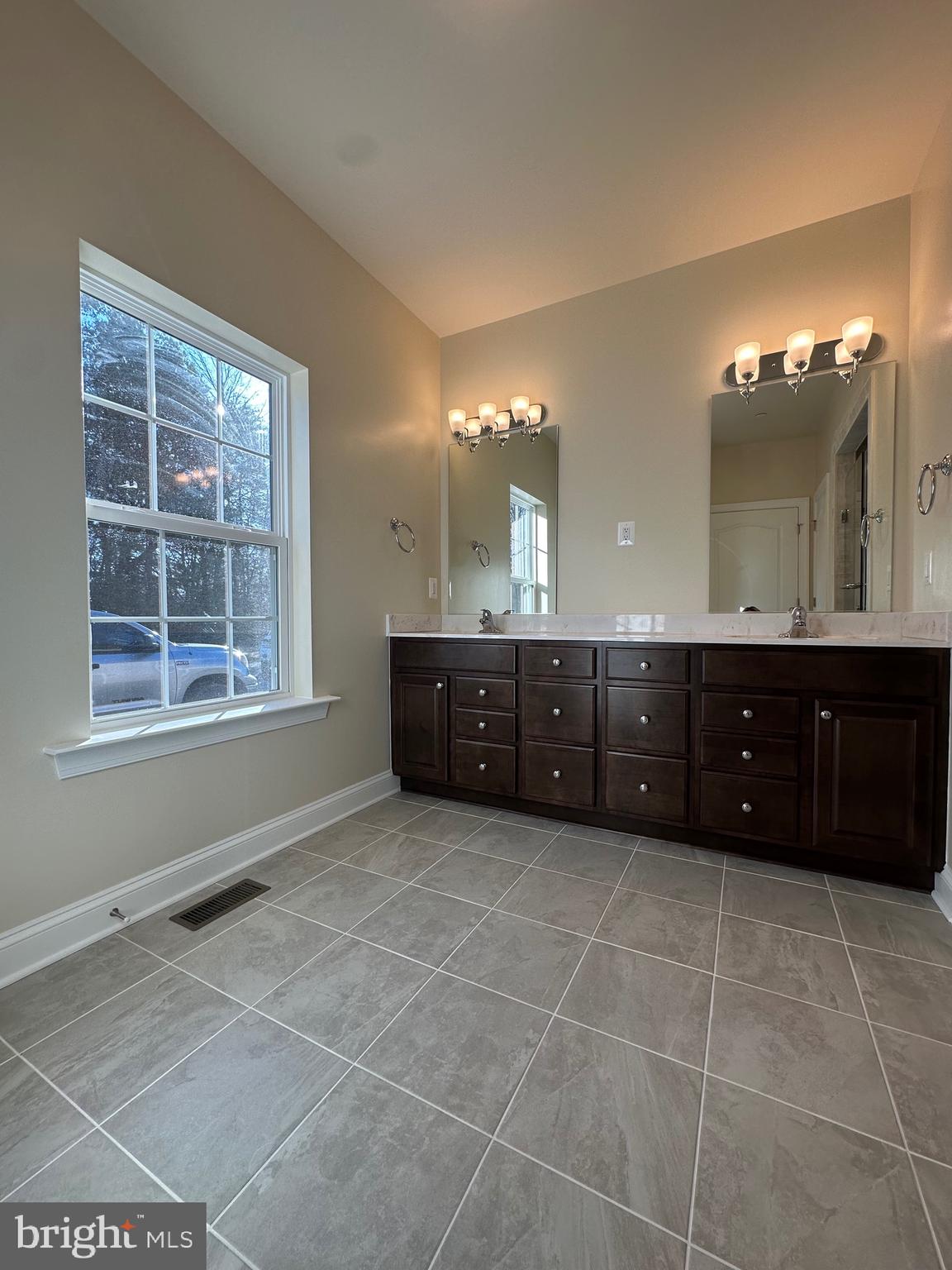 24213 Alice Springs Lane