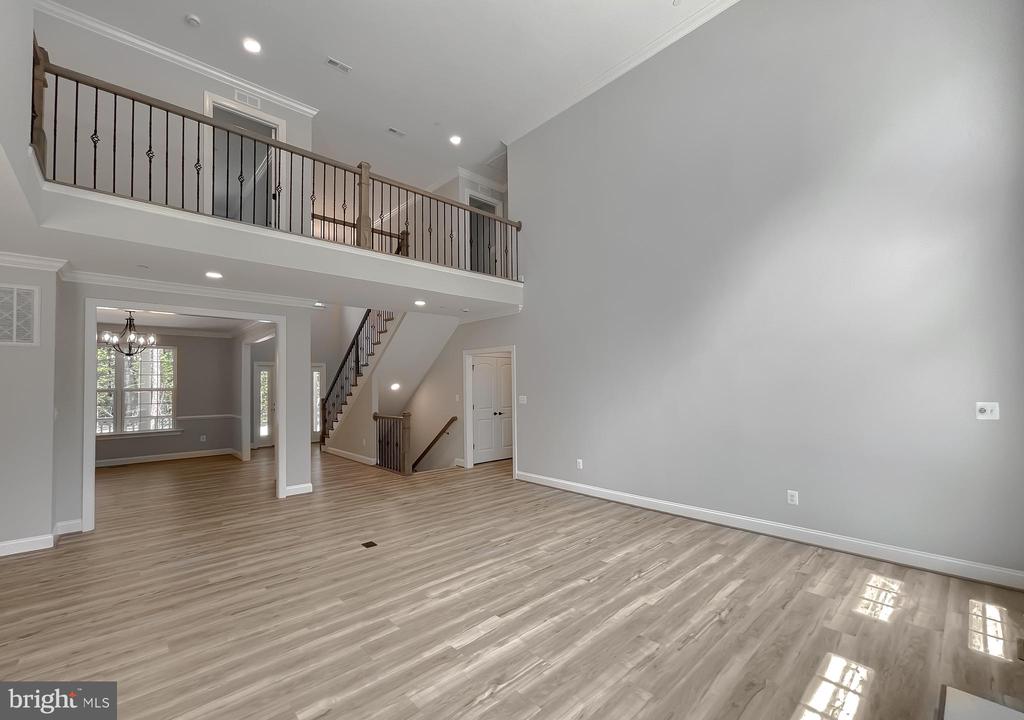 42619 Richly Ln