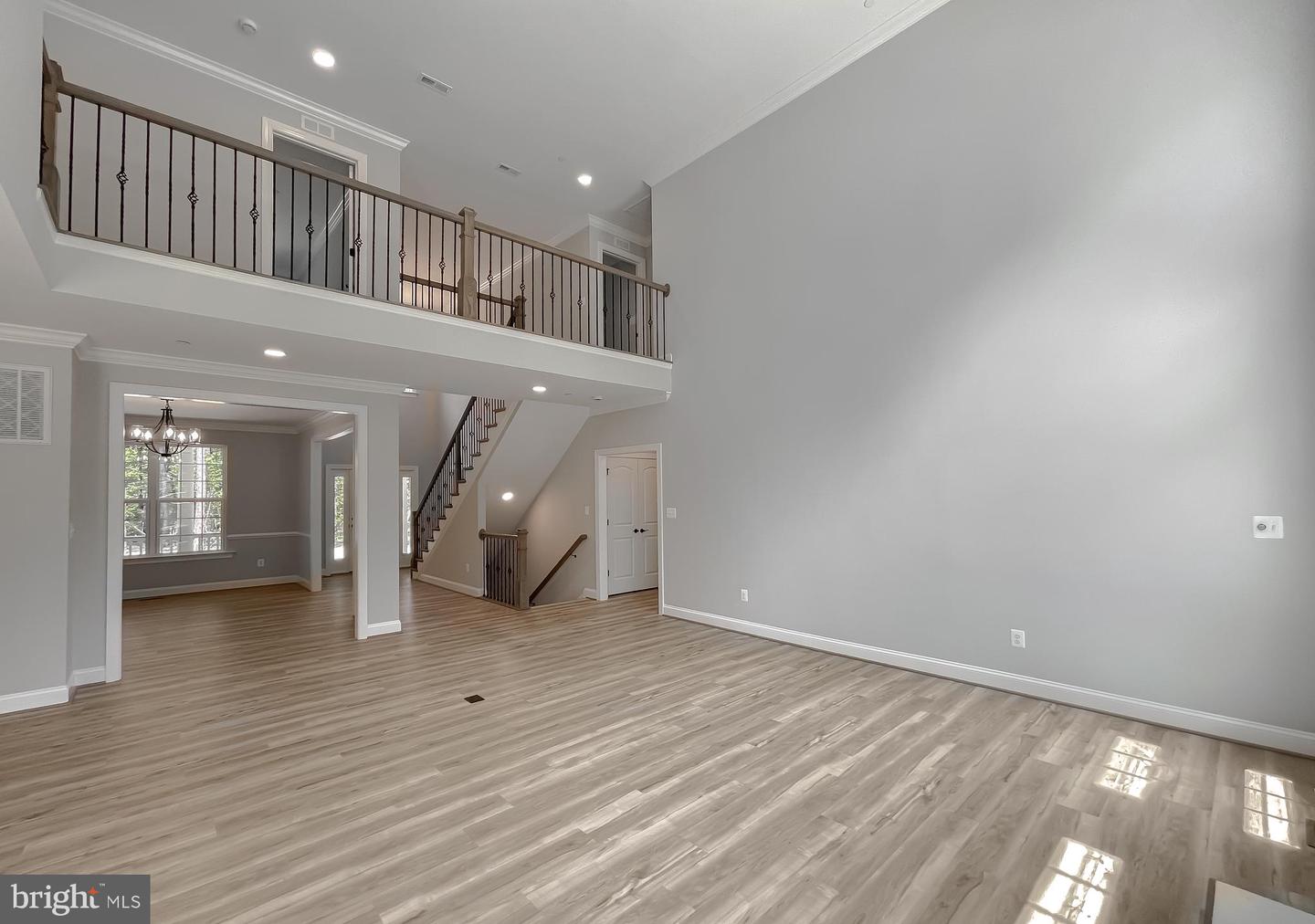 42619 Richly Ln