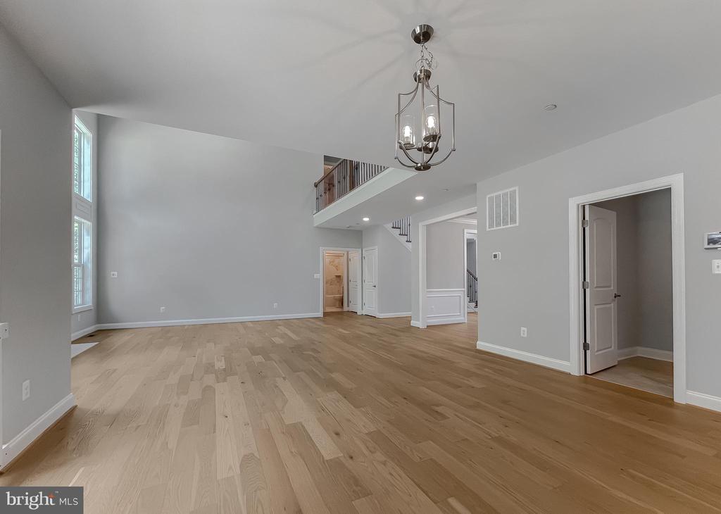 25884 Trojan Horse Ln