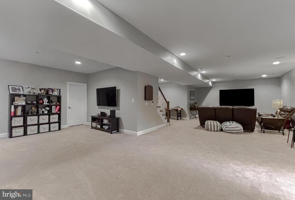 23055 Town Run Dr
